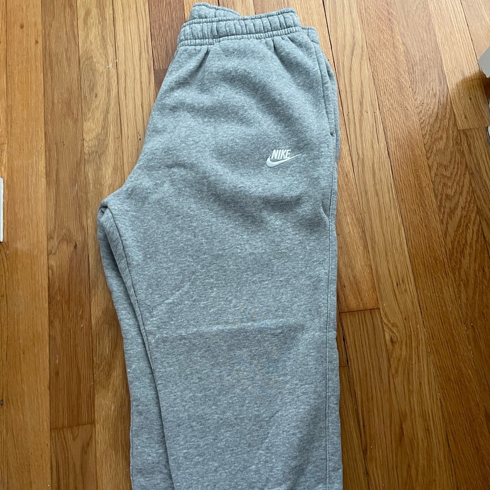 Nike Sportswear Club Fleece Joggers - Gray (New without tags)